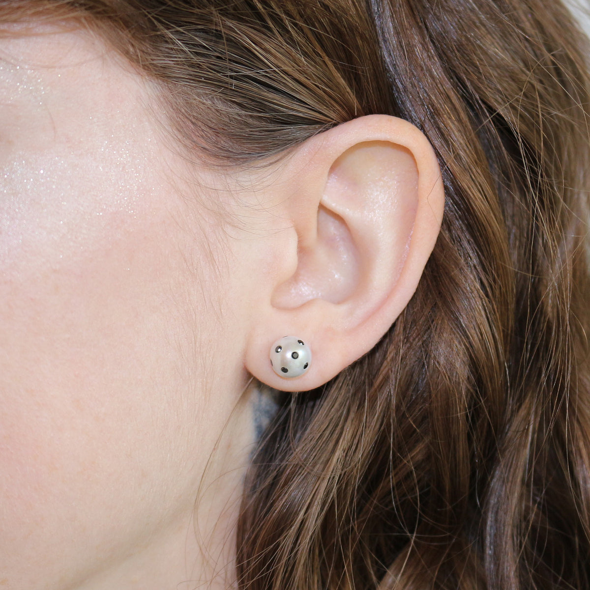 Nektar De Stagni Ladybug Diamond Pearl Earrings